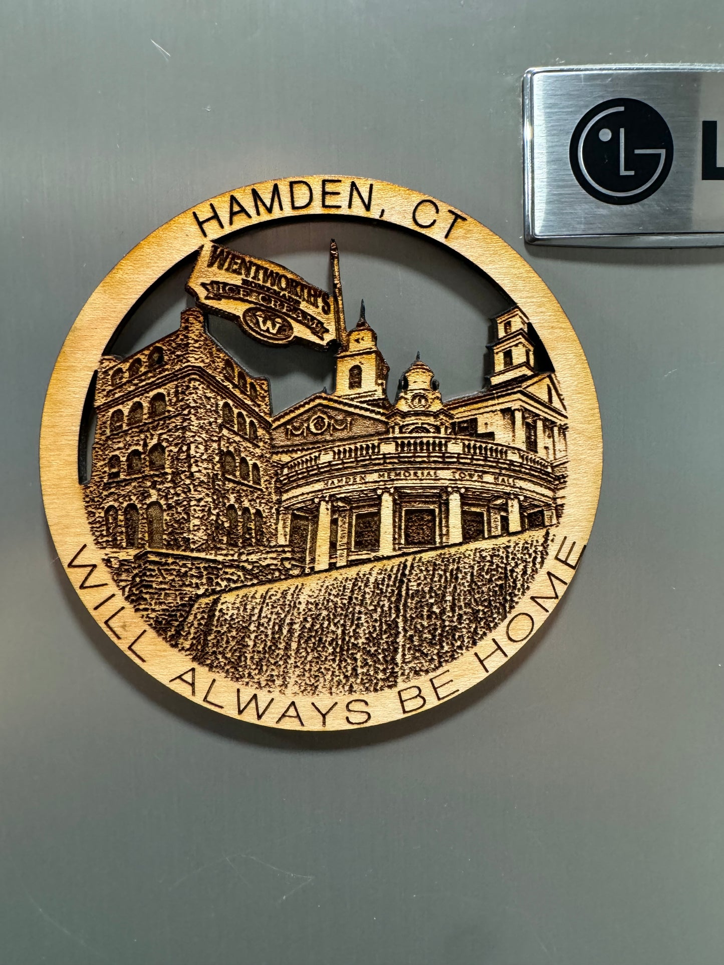 Hamden, CT Magnet — Connecticut hometown keepsake gift