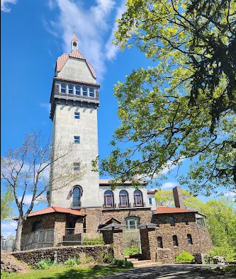 Heublein Tower at Talcott Mountain State Park